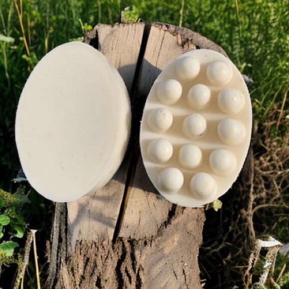 Hand Crafted Oatmeal Honey & Milk Soap Bar - Picture 7 of 7